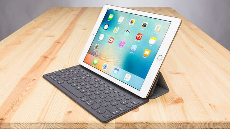 Apple iPad Pro 9.7 с док станцией