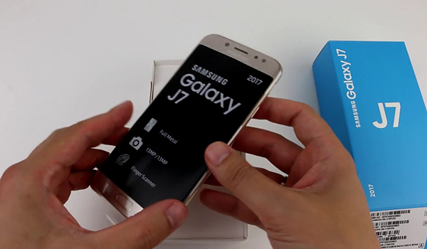 фото смартфона Samsung Galaxy j7, подробный обзор Galaxy J7